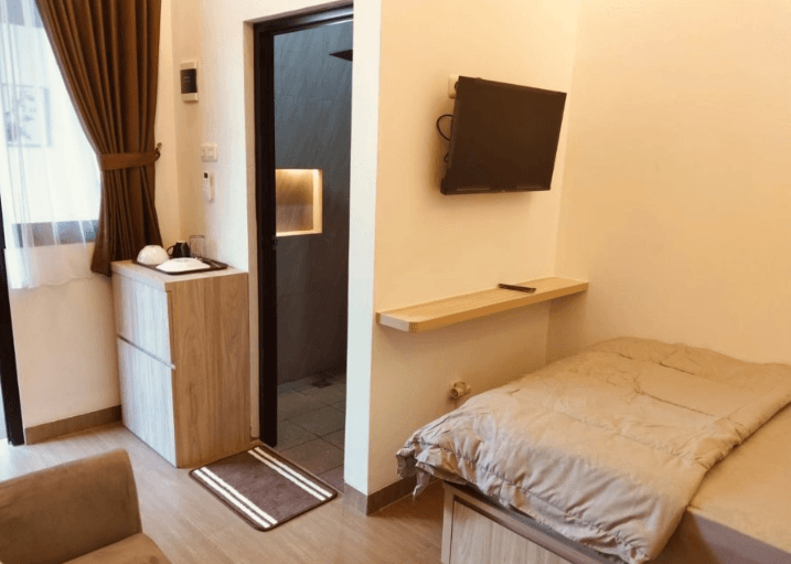 Kos Buimas Exclusive -