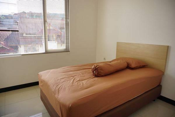 Kost Rumah Bunga -