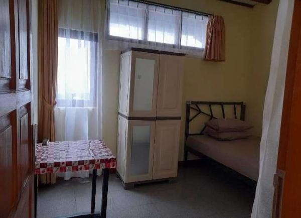 Kost Golf Barat Tipe Standard -