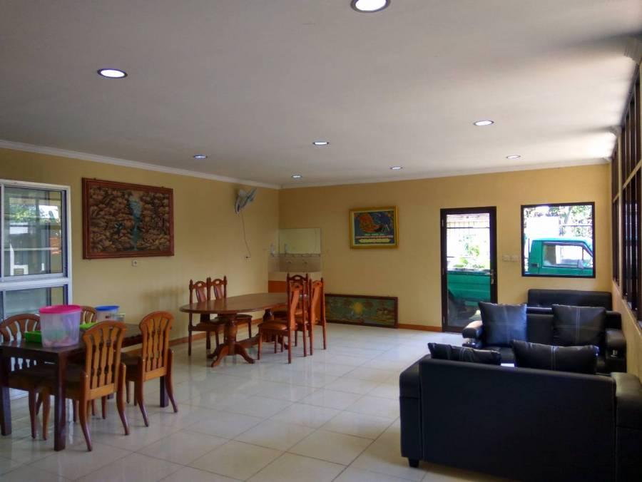 Graha Hermawan Luxurious Boarding House -