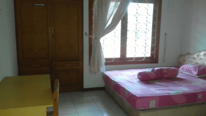 Kost Putri -