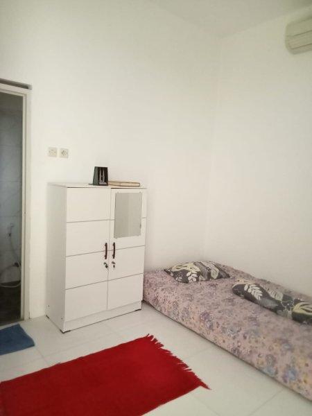 Kost Umi -
