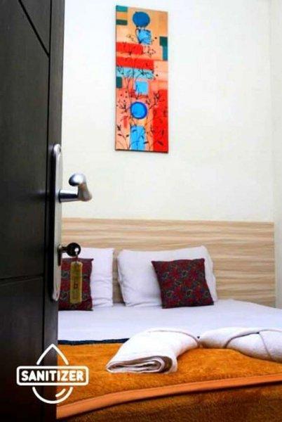 Kost Bantal Guling Trans -